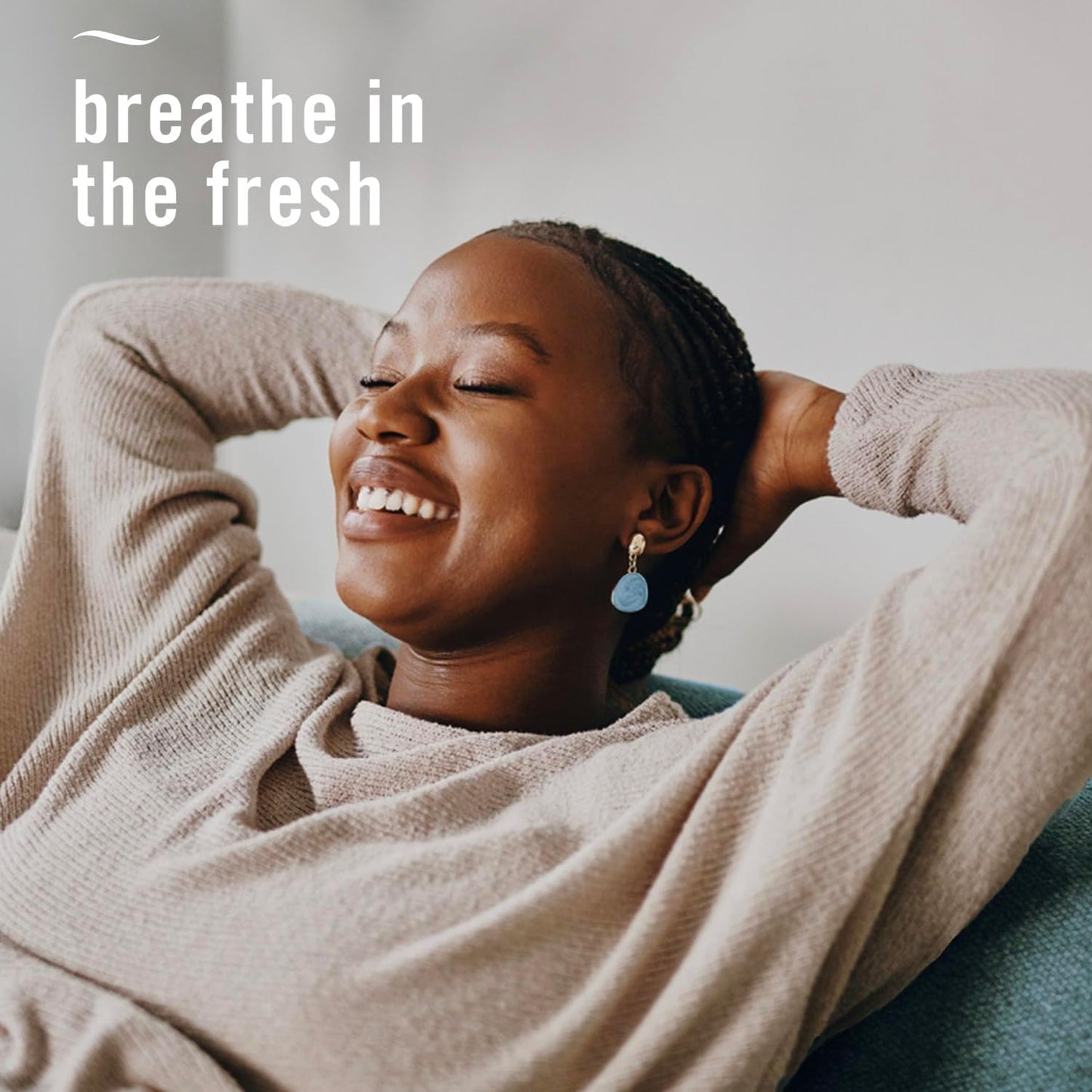 Febreze Plug In Air Freshener, Odor-Fighting Scented Oil Refill, Air Fresheners for Home and Bathroom and Kitchen, Long Lasting for Strong Odors, Hawaiian Aloha Scent, 0.87oz Refills, 3 Count