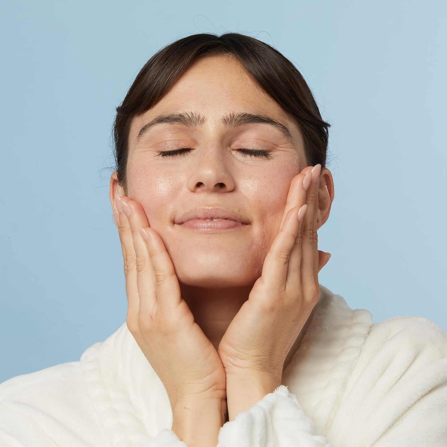 Good Molecules Hyaluronic Acid Serum - 1% Hyaluronic Acid Non-greasy Ultra Hydrating Serum, Facial Moisturizer for Plumper Skin, Skin Care for Face