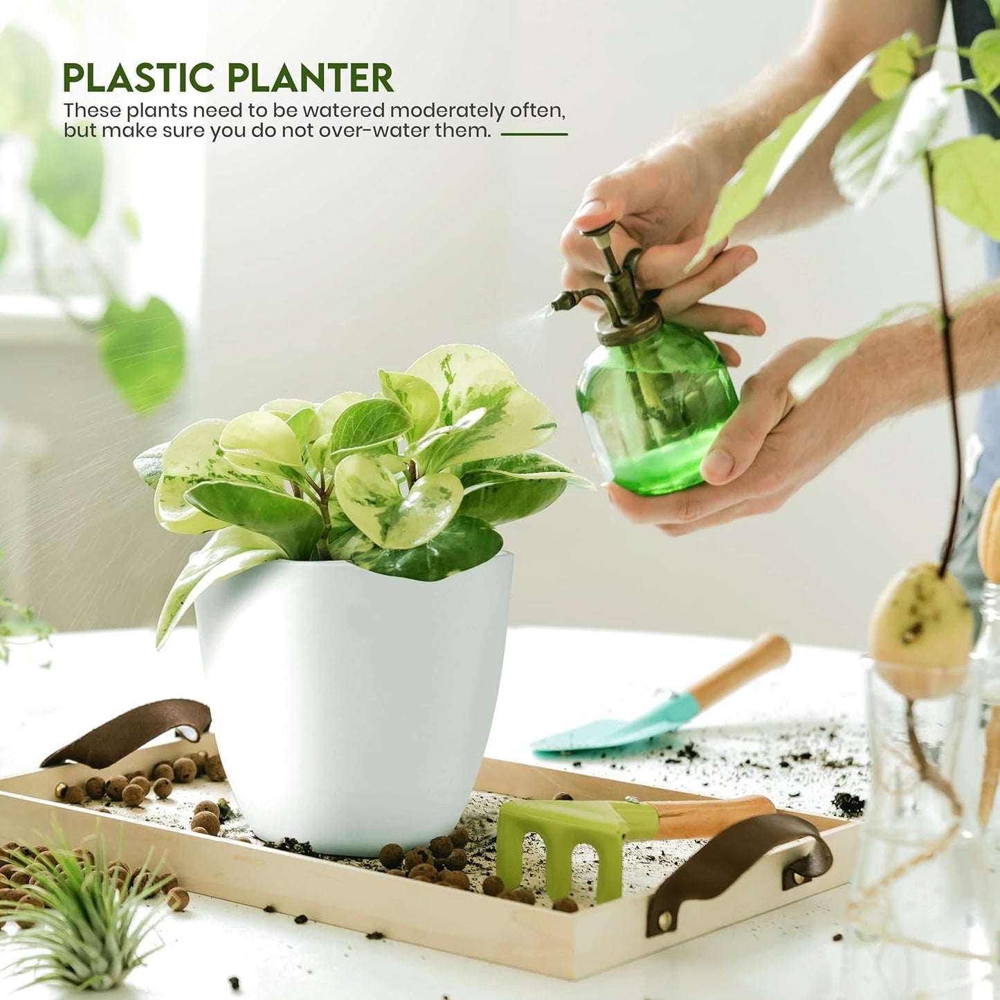Utopia Home - Plant Pots Indoor with Drainage - 7/6.6/6/5.3/4.8 Inches Garden Flower Pots for Indoor Planter - 5 Pack White Plastic Planters - Ideal for Stocking Stuffers or Room, Office Home Decor