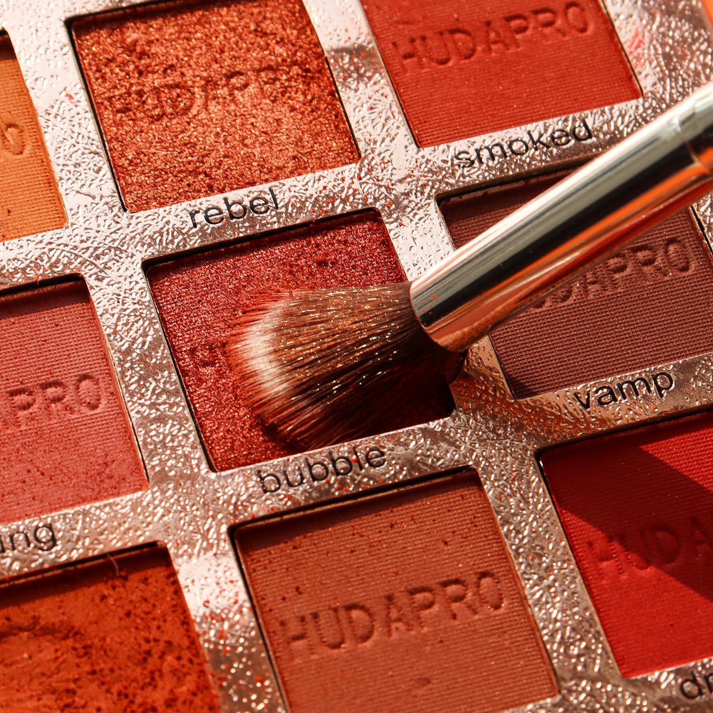 BEAKEY Makeup Brushes Set, Professional Foundation Eyeshadow Concealer Blush Powder Bronzer Applicator, 2 Blender Sponge with Beauty Paper Case