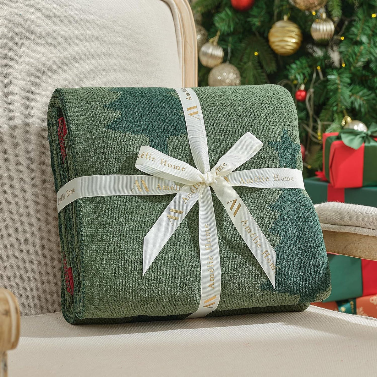 Amélie Home Christmas Throw Blanket for Couch, Reversible Pattern Christmas Tree Themed, Chenille Knit Xams Soft Cozy for Bed Home Decor Gift for Family, 50" x 60", Christmas Tree