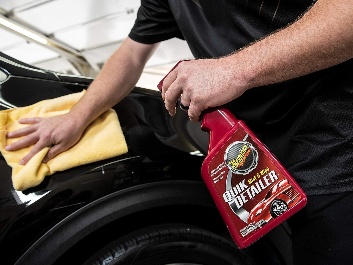 Meguiar's Quik Detailer, Mist & Wipe Car Detailing Spray, Clear Light Contaminants and Boost Shine with a Quick Detailer Spray that Keeps Paint and Wax Looking Like New, 32 oz