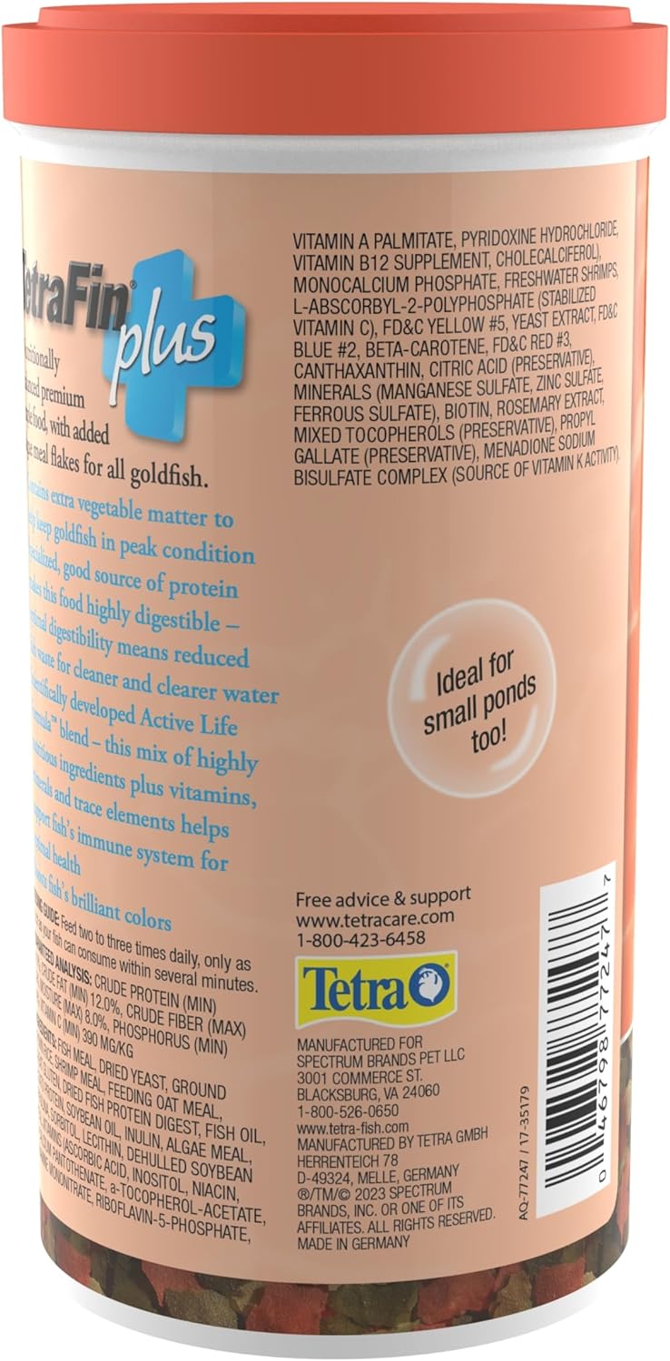 TetraFin Plus Goldfish Flakes 7.06 Ounces, Balanced Diet, With Algae To Promote Health