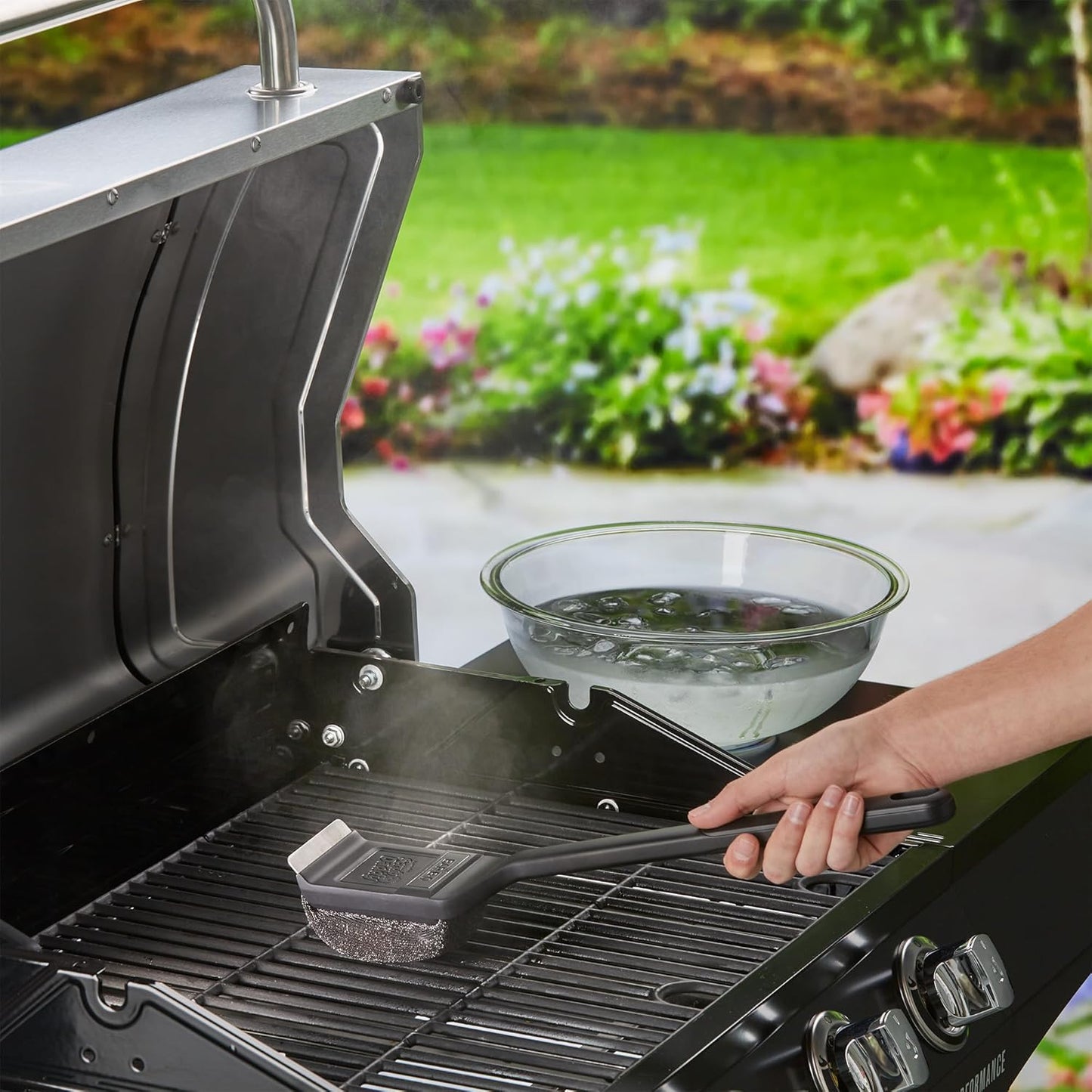 Mr. Bar-B-Q Steam Clean Grill Brush Powered by Scrub Daddy