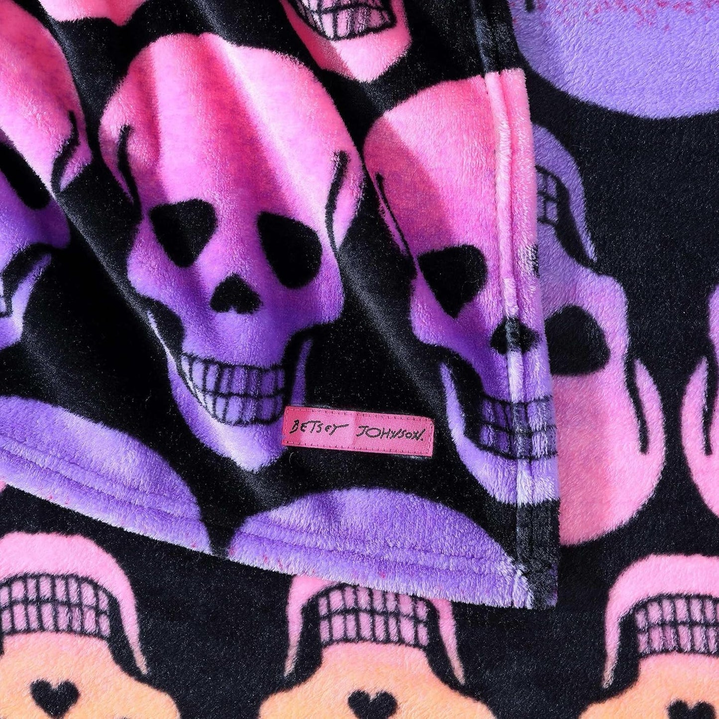 Betsey Johnson Skull Ombre Black 50" X 70" Throw Blanket